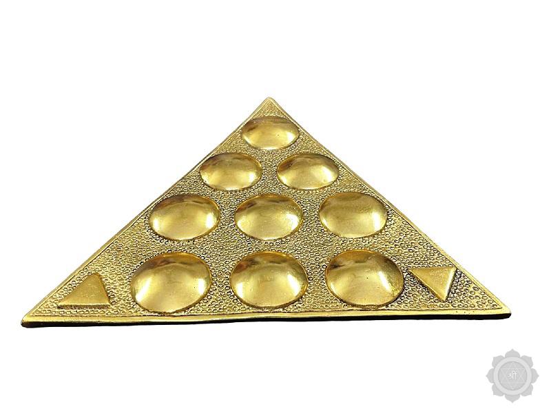 Vastu Maha Yantra with Sampoorna Navgraha
